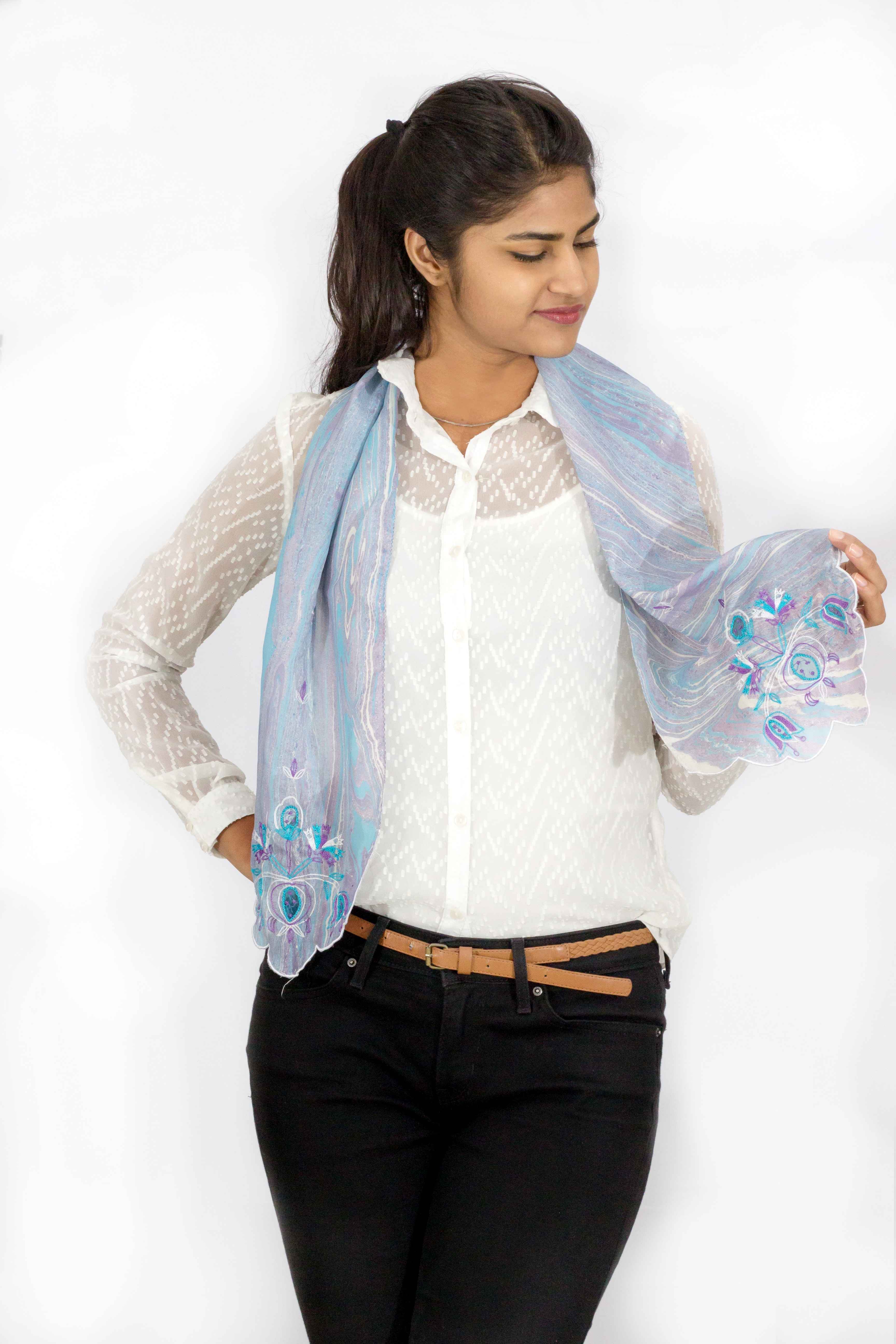 Chaste blue Cravat