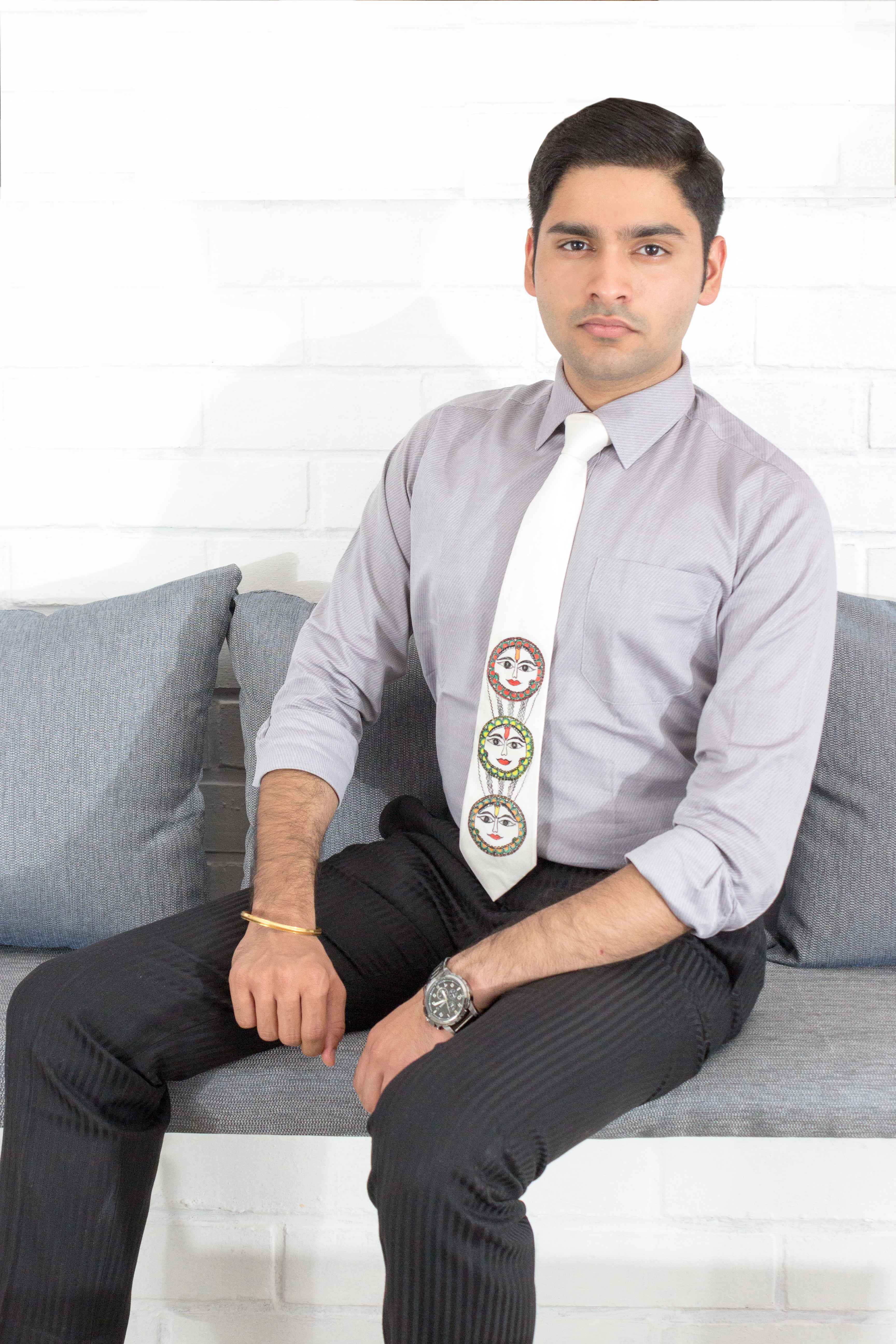  Madhubhani hues Tie